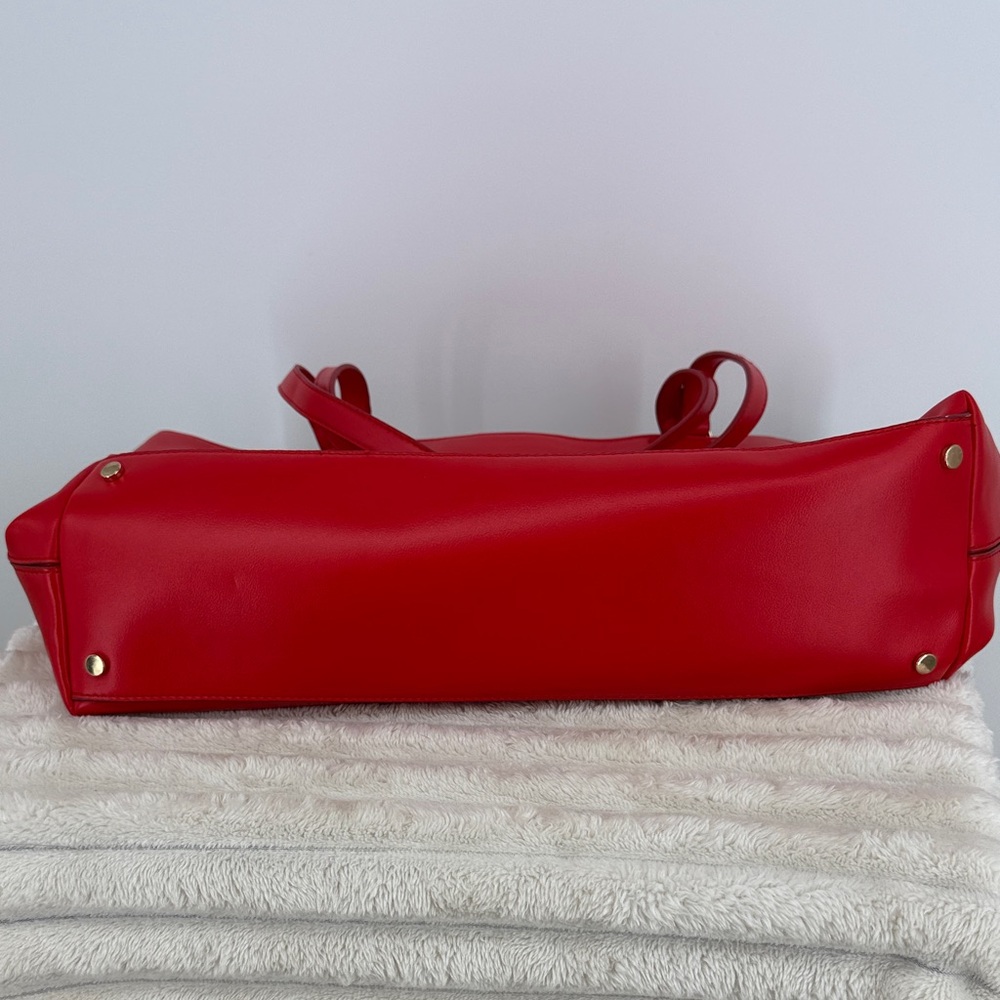 Macys ON 34th Red Tote Bag with polka dot inner lining - Picture 10 of 12